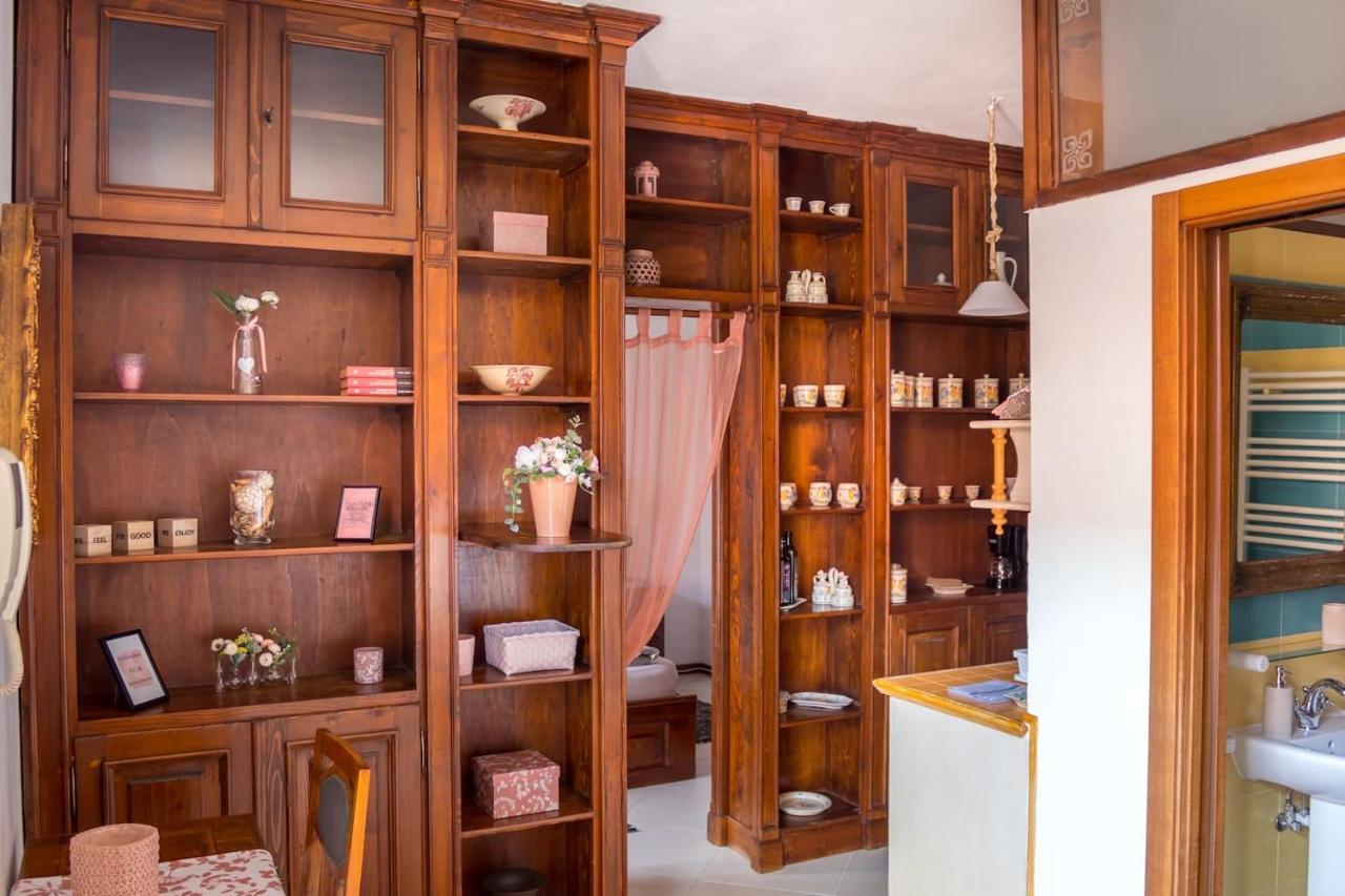 8 Small And Cozy Suite Тімішоара Екстер'єр фото