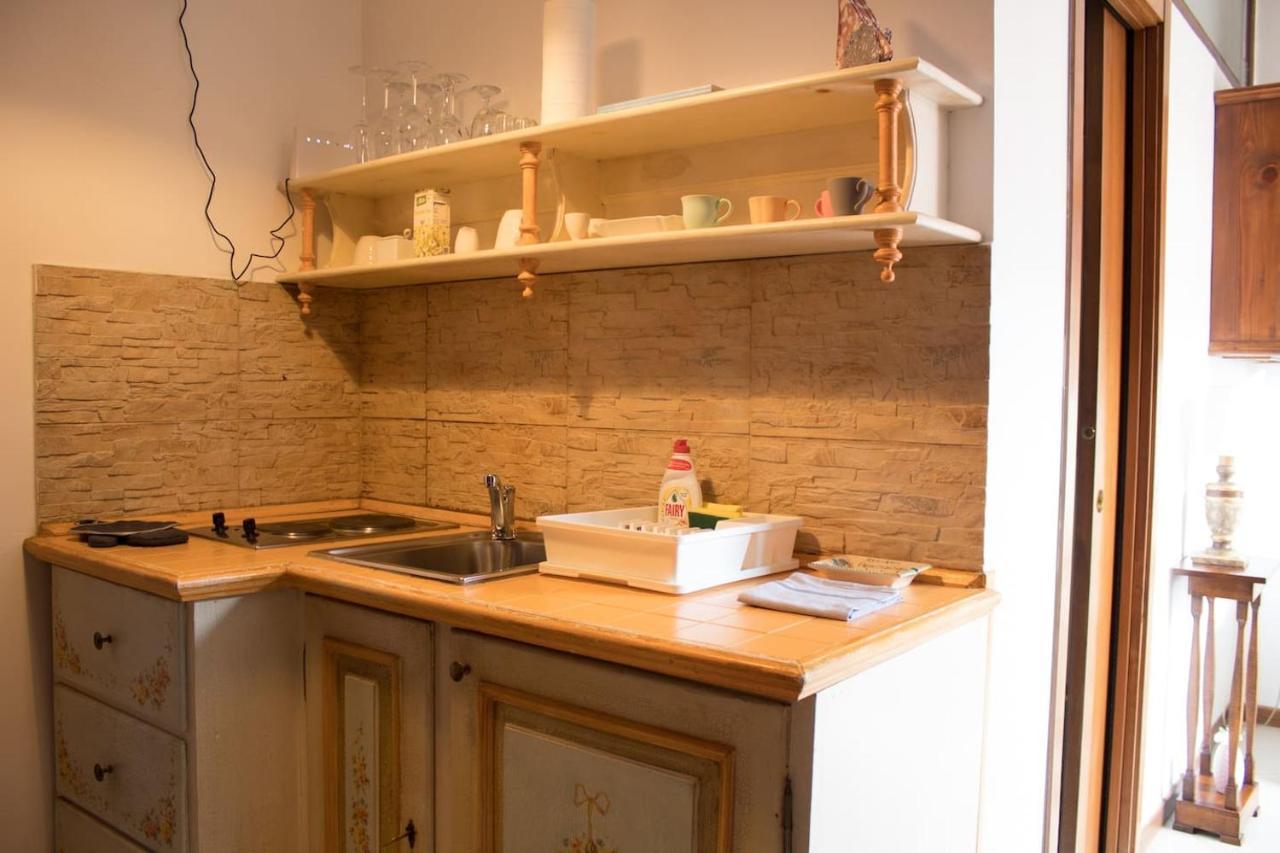 8 Small And Cozy Suite Тімішоара Екстер'єр фото